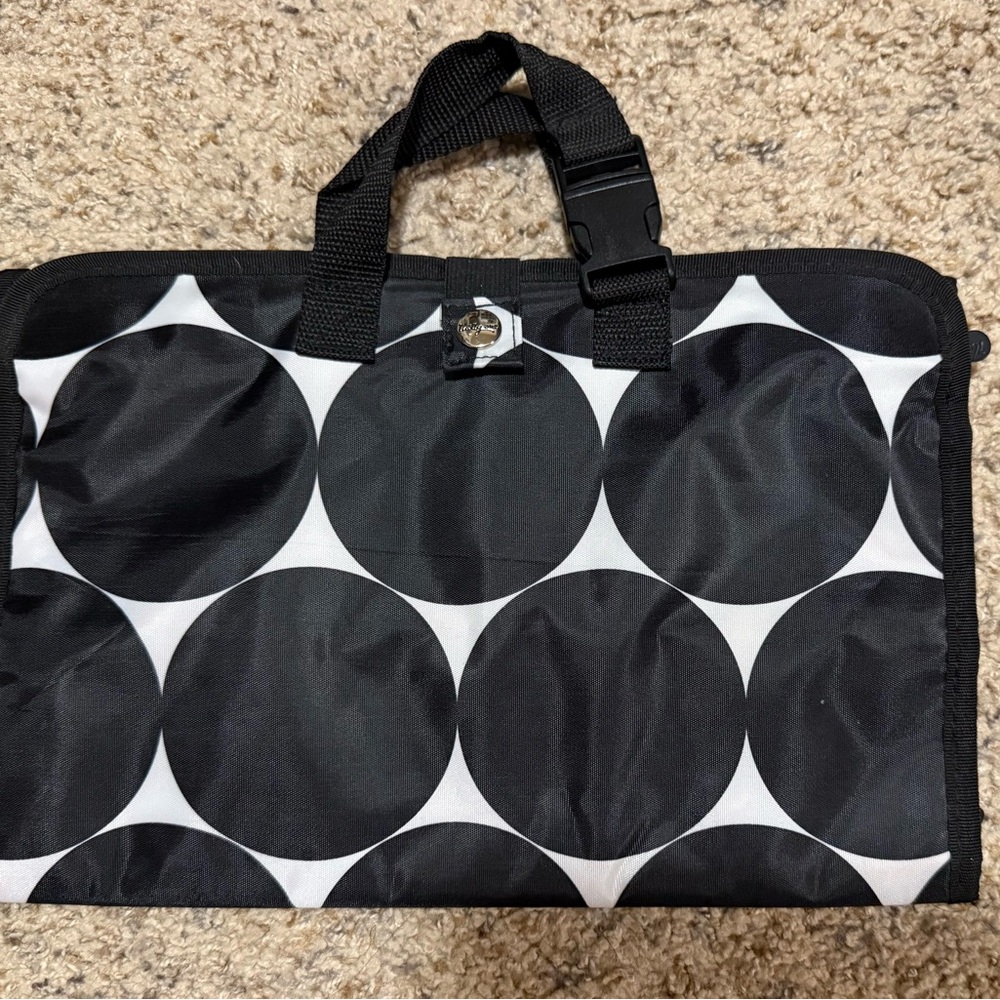 Thirty-One Black and White Circle Cosmetic Bag/organizer